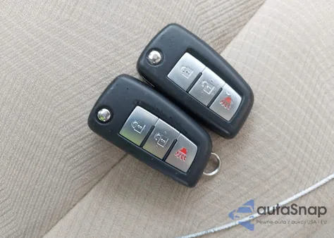 2015 Nissan Rogue S из США, поврежденный, VIN KNMAT2MT9FP506017